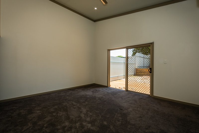 Photo - 9 Shannon Street, Mount Isa QLD 4825 - Image 11