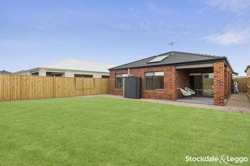 Photo - 9 Shirley Street, Sunbury VIC 3429 - Image 11