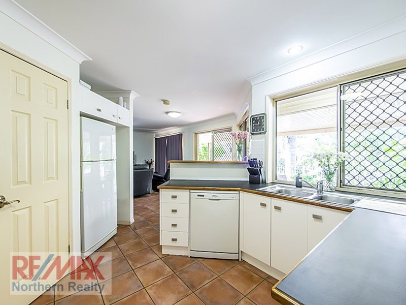 Photo - 9 Silkyoak Way, Albany Creek QLD 4035 - Image 18