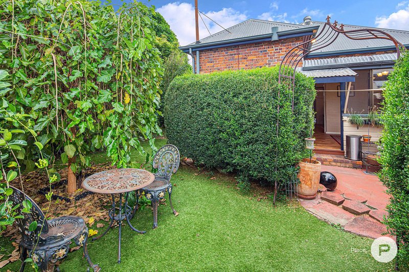 Photo - 9 Sloman Street, Booval QLD 4304 - Image 13