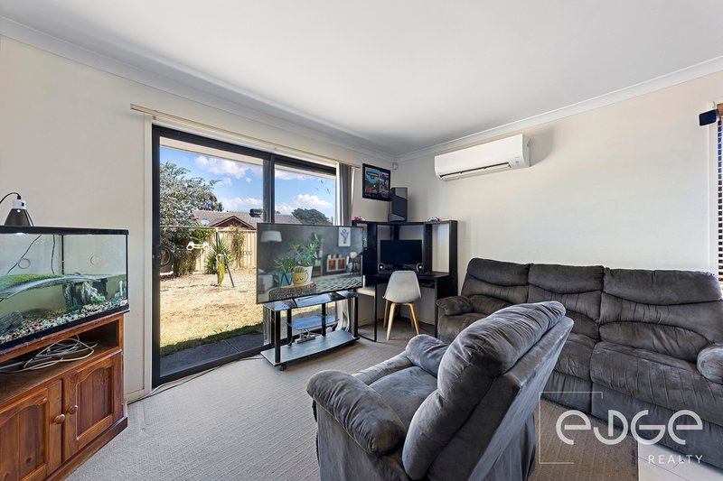 Photo - 9 Small Crescent, Smithfield Plains SA 5114 - Image 2