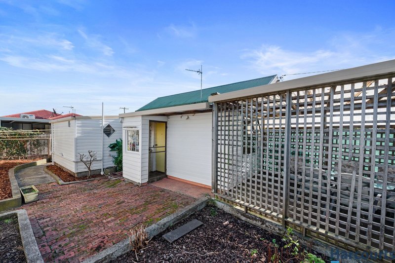 Photo - 9 Smith Street, Devonport TAS 7310 - Image 11