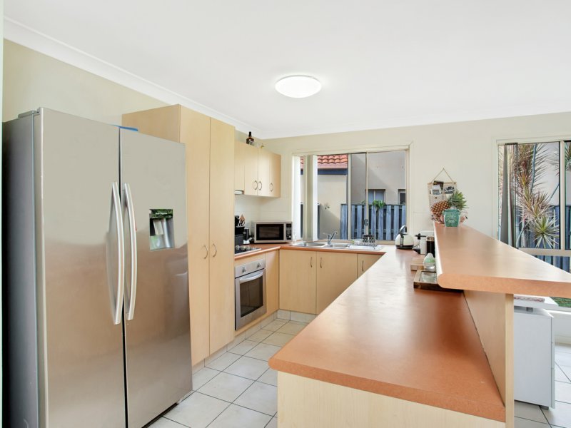 Photo - 9 Solitaire Place, Robina QLD 4226 - Image 3