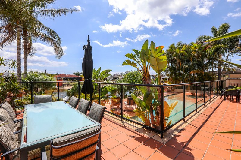 Photo - 9 Sophie Avenue, Broadbeach Waters QLD 4218 - Image 4