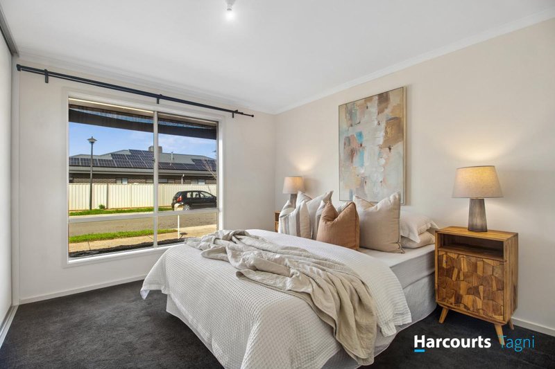 Photo - 9 Soumada Road, Munno Para West SA 5115 - Image 7