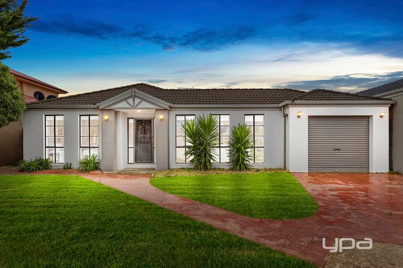 9 Southbank Walk, Taylors Hill VIC 3037