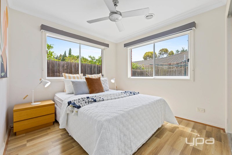 Photo - 9 Southbank Walk, Taylors Hill VIC 3037 - Image 11