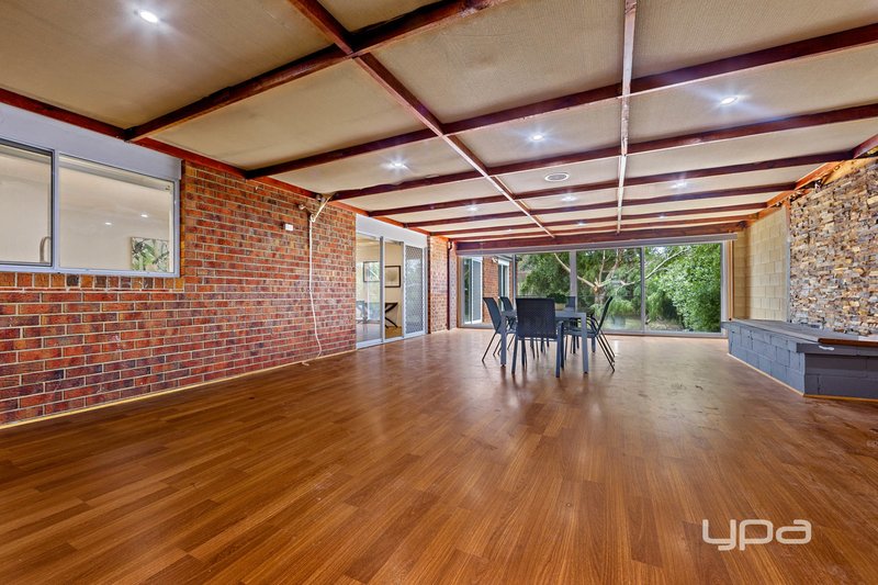 Photo - 9 Southbank Walk, Taylors Hill VIC 3037 - Image 13