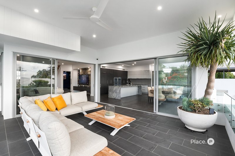 Photo - 9 Spa Street, Holland Park West QLD 4121 - Image 4