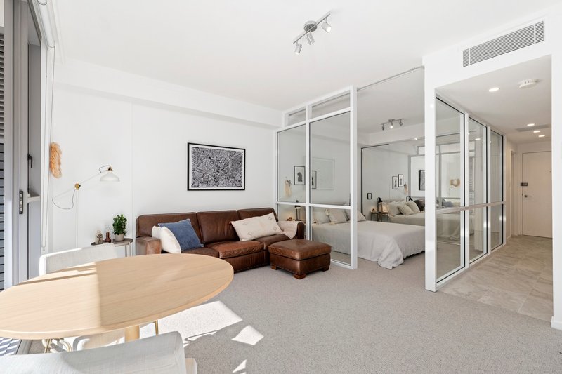 Photo - 9 Sparkes Lane, Camperdown NSW 2050 - Image 9