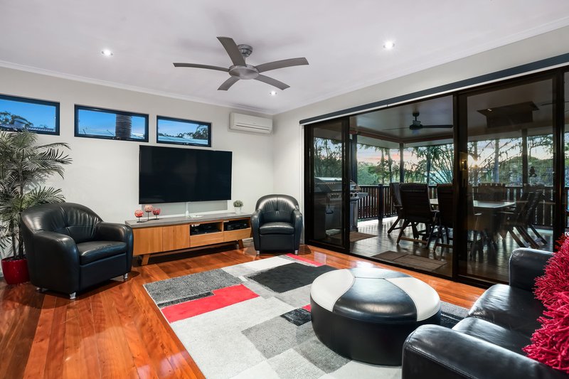 Photo - 9 Spenlow Street, Chermside West QLD 4032 - Image 5