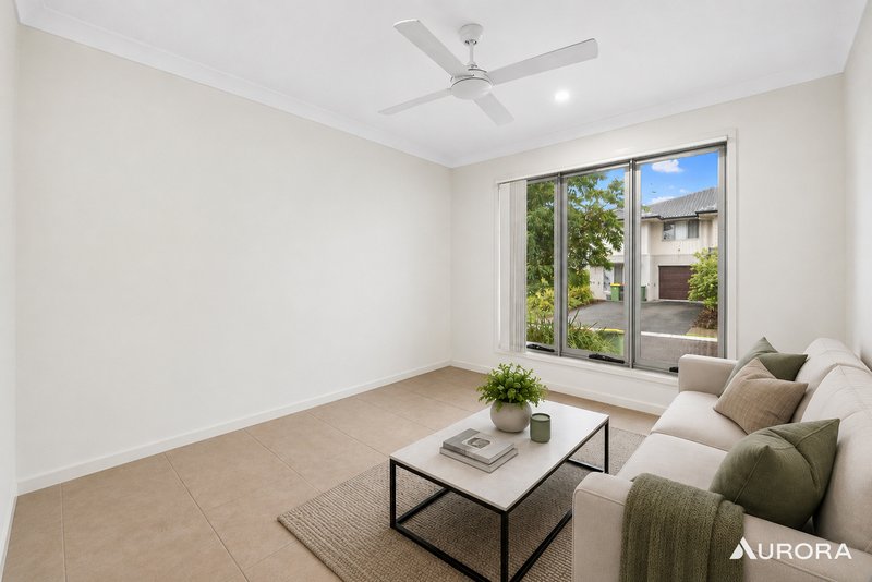 Photo - 9 Springfield College Drive, Springfield QLD 4300 - Image 5