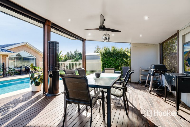 Photo - 9 St Andrews Drive, Werribee VIC 3030 - Image 13