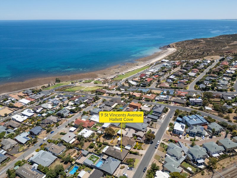 Photo - 9 St Vincents Avenue, Hallett Cove SA 5158 - Image 24