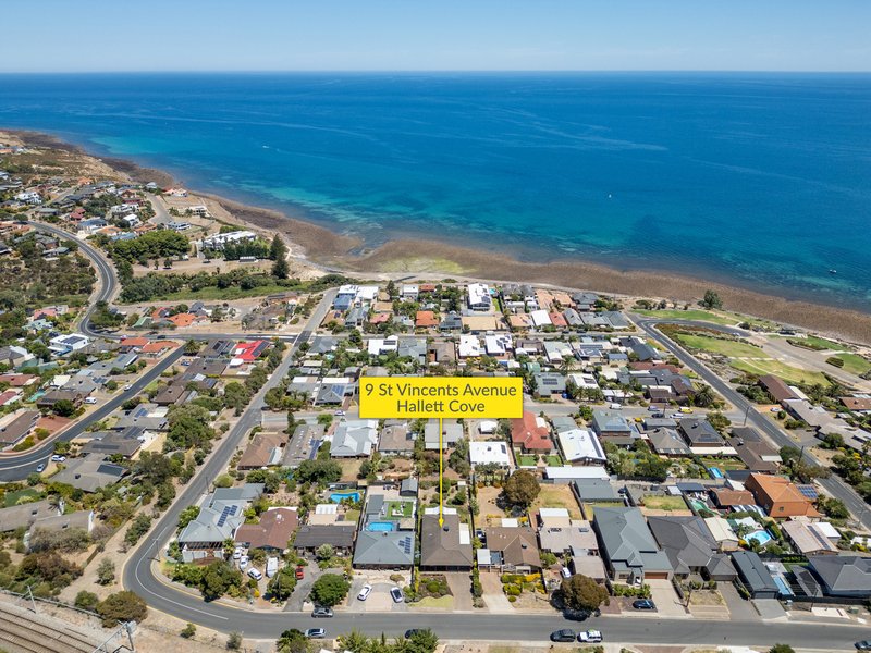 Photo - 9 St Vincents Avenue, Hallett Cove SA 5158 - Image 25