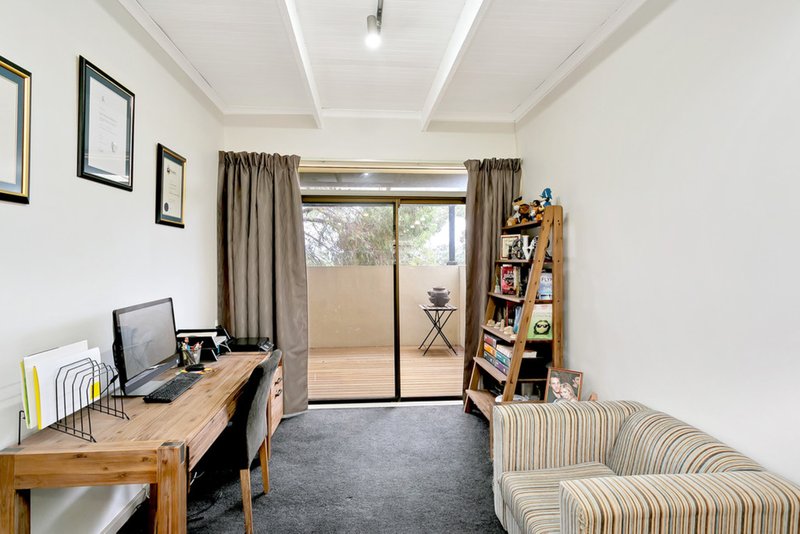 Photo - 9 Stanbury Avenue, Happy Valley SA 5159 - Image 12