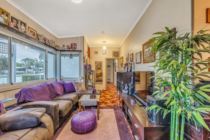 Photo - 9 Stapleton Street, Davoren Park SA 5113 - Image 4