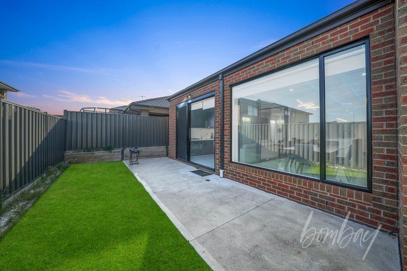 Photo - 9 Starboard Street, Greenvale VIC 3059 - Image 25