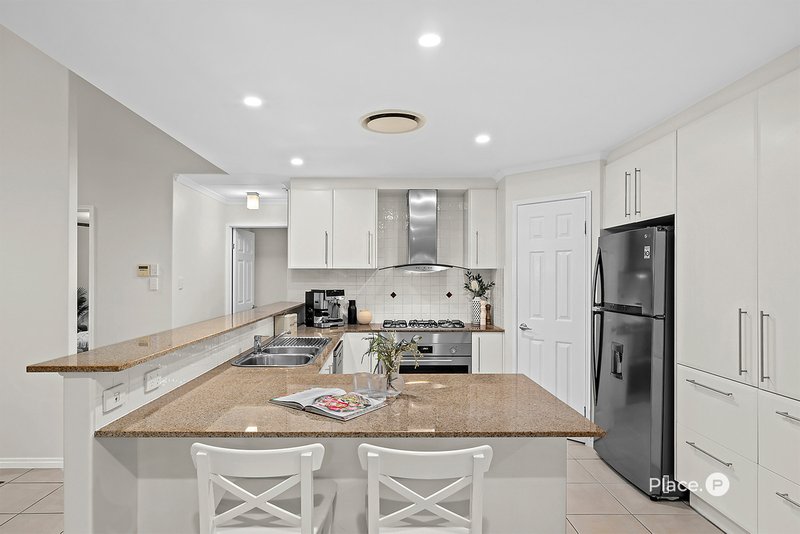 Photo - 9 Starina Court, Eatons Hill QLD 4037 - Image 7