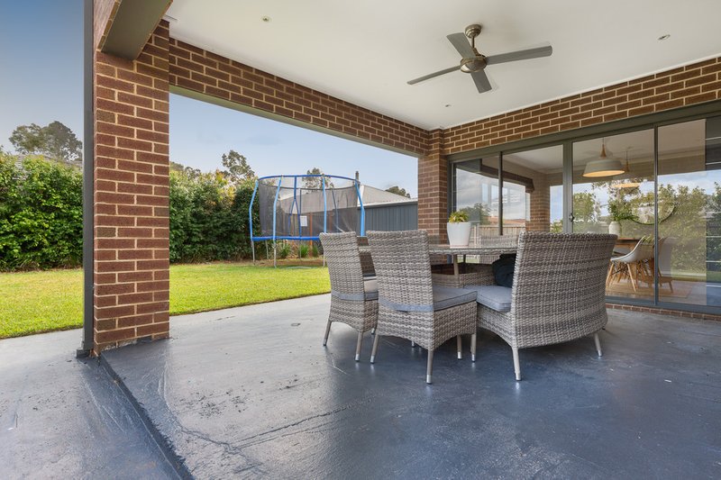 Photo - 9 Starlight Rise, Cranbourne East VIC 3977 - Image 15