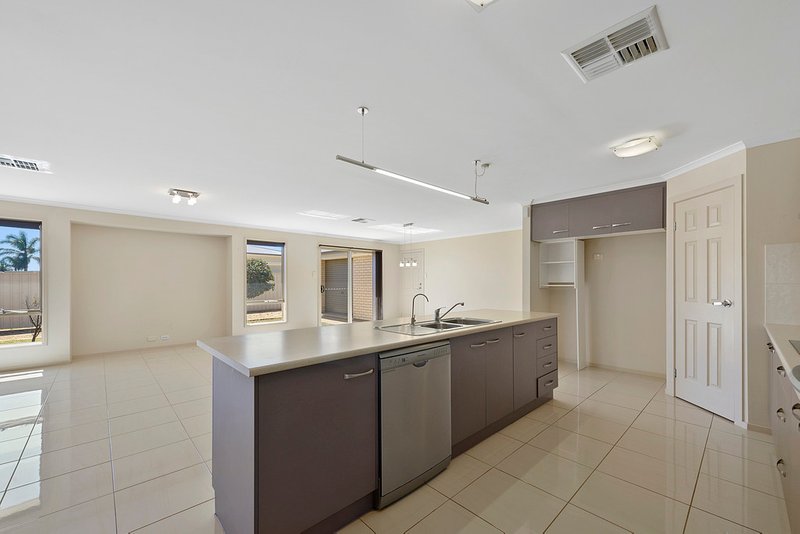 Photo - 9 Stevens Drive, North Beach SA 5556 - Image 6