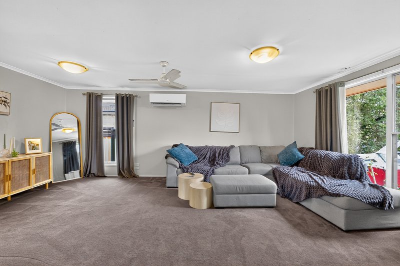 Photo - 9 Stonehaven Drive, Metford NSW 2323 - Image 6