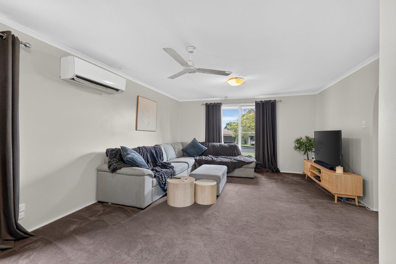 Photo - 9 Stonehaven Drive, Metford NSW 2323 - Image 7