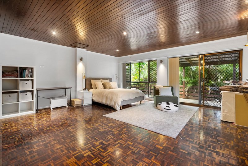 Photo - 9 Stonyfell Court, Holland Park QLD 4121 - Image 6