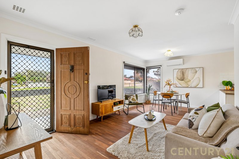 Photo - 9 Stretton Way, Kenwick WA 6107 - Image 2