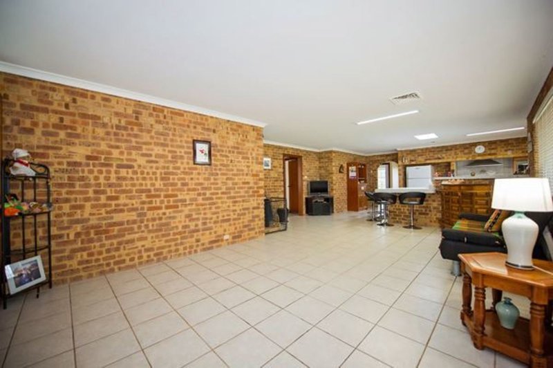 Photo - 9 Stubbs Close, East Bunbury WA 6230 - Image 7