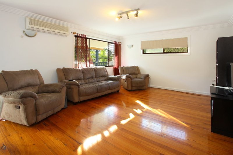 Photo - 9 Sturt Street, Molendinar QLD 4214 - Image 3