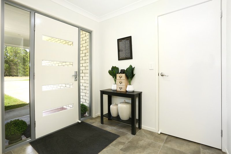 Photo - 9 Sunbird Court, Gilston QLD 4211 - Image 15