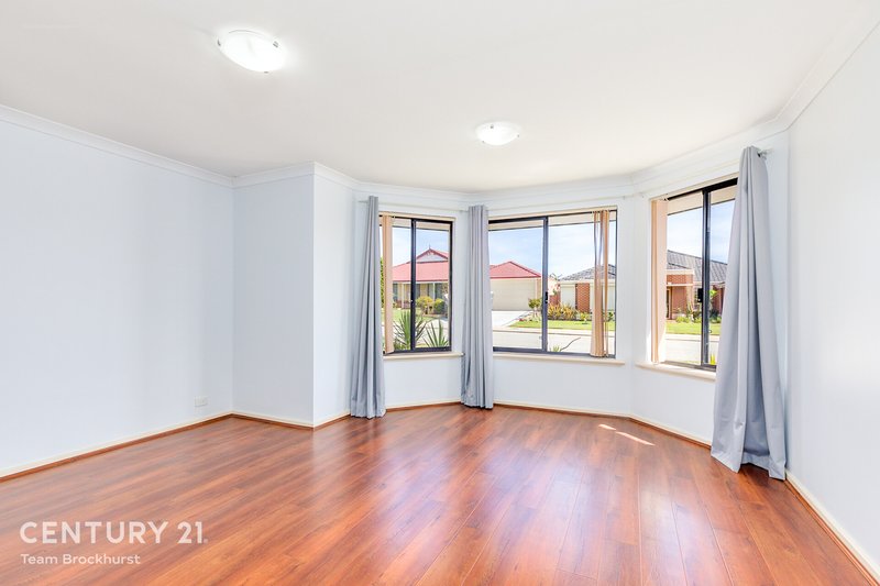 Photo - 9 Sunco Parade, Canning Vale WA 6155 - Image 5