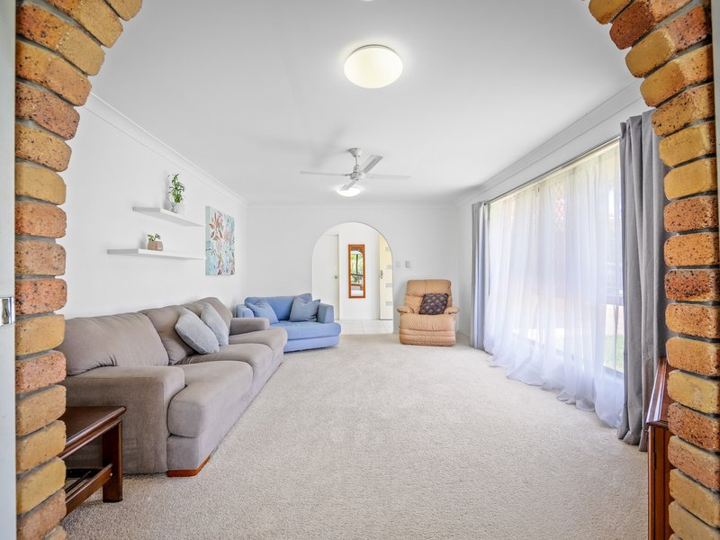 Photo - 9 Sunningdale Circuit, Robina QLD 4226 - Image 9