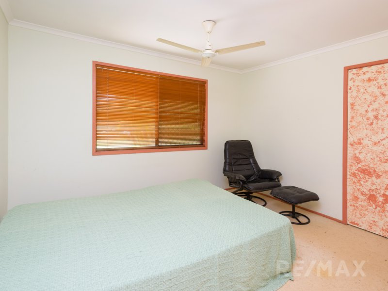 Photo - 9 Sunray Drive, Bonogin QLD 4213 - Image 8