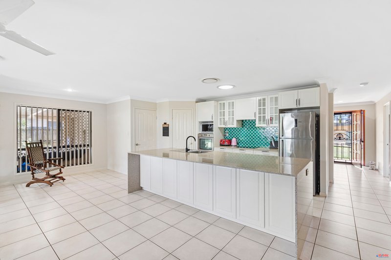 Photo - 9 Sunsail Place, Thornlands QLD 4164 - Image 2