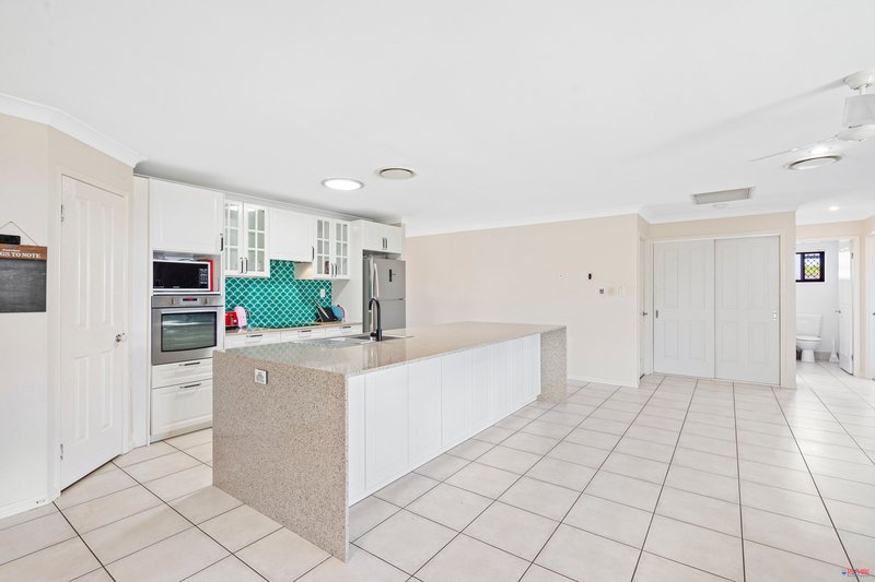 Photo - 9 Sunsail Place, Thornlands QLD 4164 - Image 7