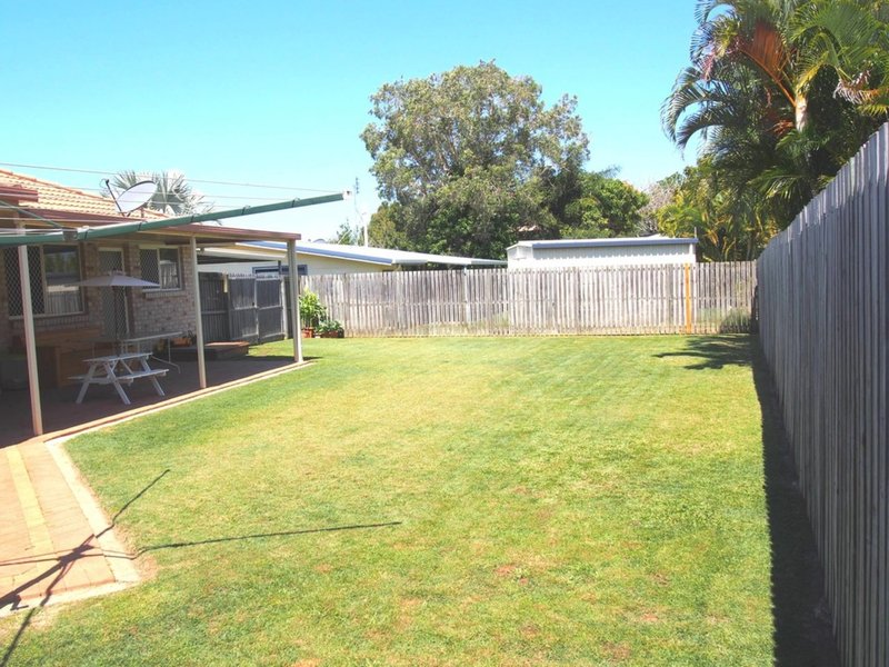 Photo - 9 Sunset Crescent, Torquay QLD 4655 - Image 20