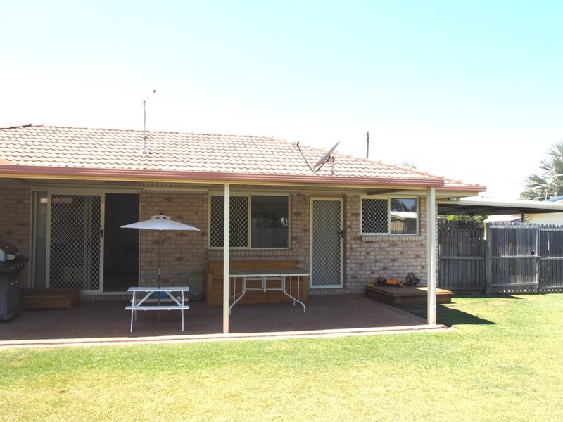 Photo - 9 Sunset Crescent, Torquay QLD 4655 - Image 21