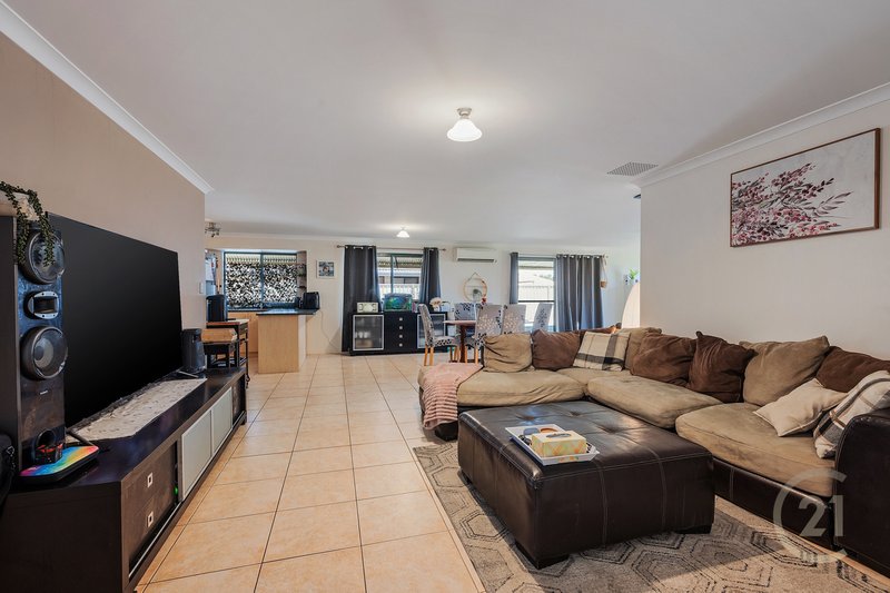 Photo - 9 Sunstone Brace , Australind WA 6233 - Image 4