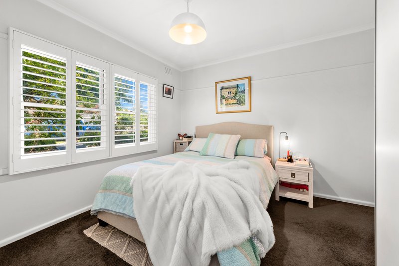 Photo - 9 Surrey Street, Ringwood VIC 3134 - Image 5