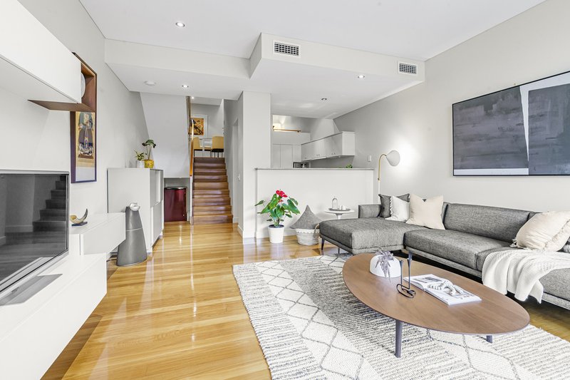 Photo - 9 Sutherland Lane, Cremorne NSW 2090 - Image 3