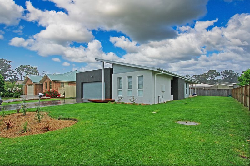 9 Suzanne Way, Broulee NSW 2537