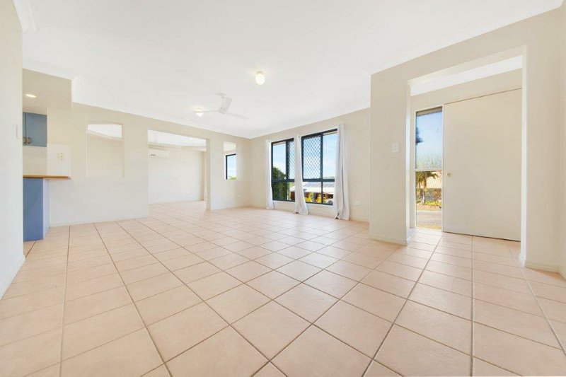 Photo - 9 Swains Court, Boyne Island QLD 4680 - Image 6