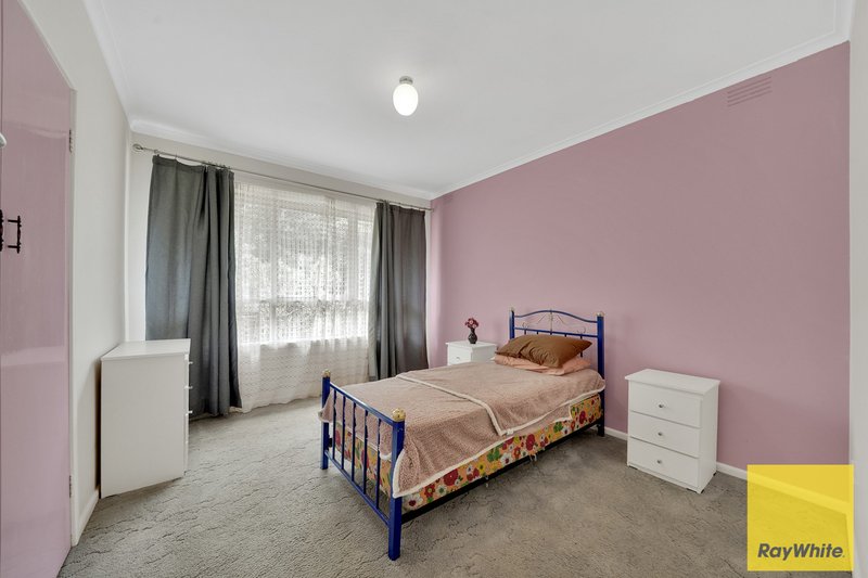 Photo - 9 Swan Street, Melton VIC 3337 - Image 5