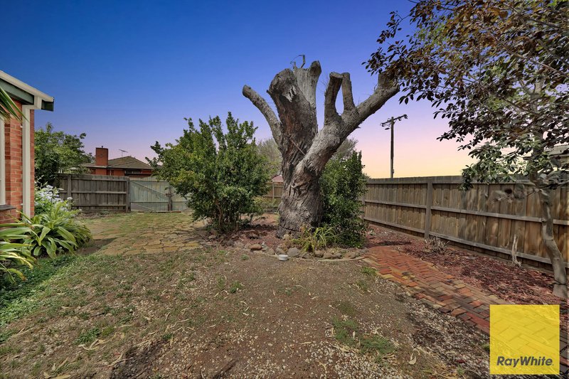 Photo - 9 Swan Street, Melton VIC 3337 - Image 15