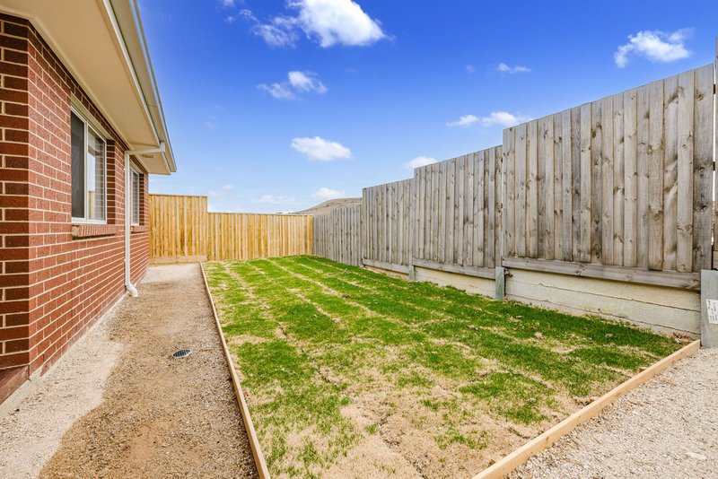 Photo - 9 Swanton Avenue, Maddingley VIC 3340 - Image 16