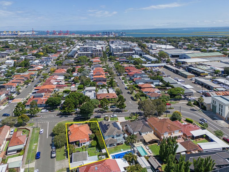 Photo - 9 Swinbourne Street, Botany NSW 2019 - Image 6