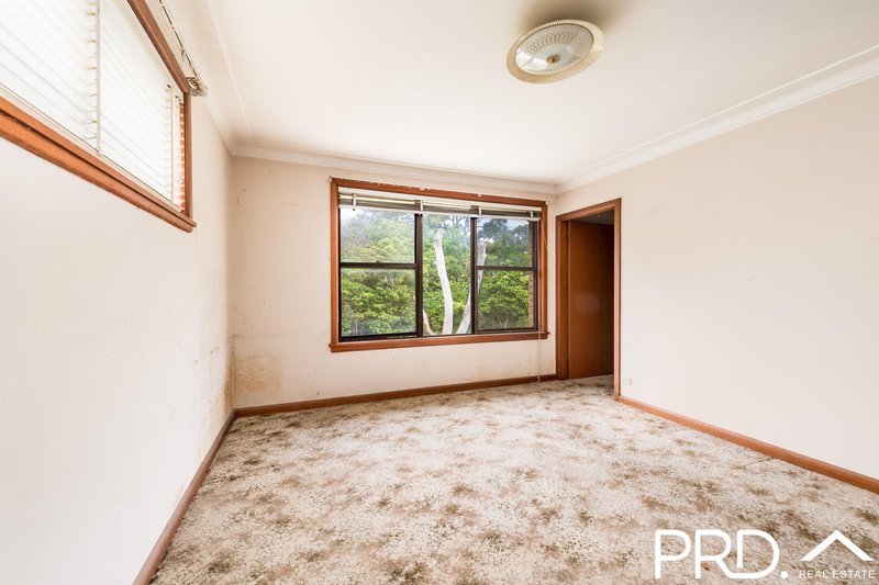 Photo - 9 Sylvan Grove, Picnic Point NSW 2213 - Image 6