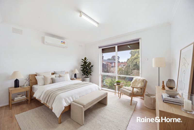 Photo - 9 Talbor Court, Hampton Park VIC 3976 - Image 3